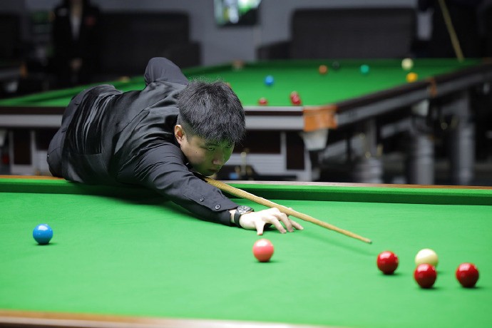 破对手防线 破对手防线