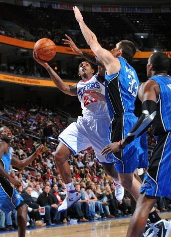 攻收紧在可 攻收紧在可