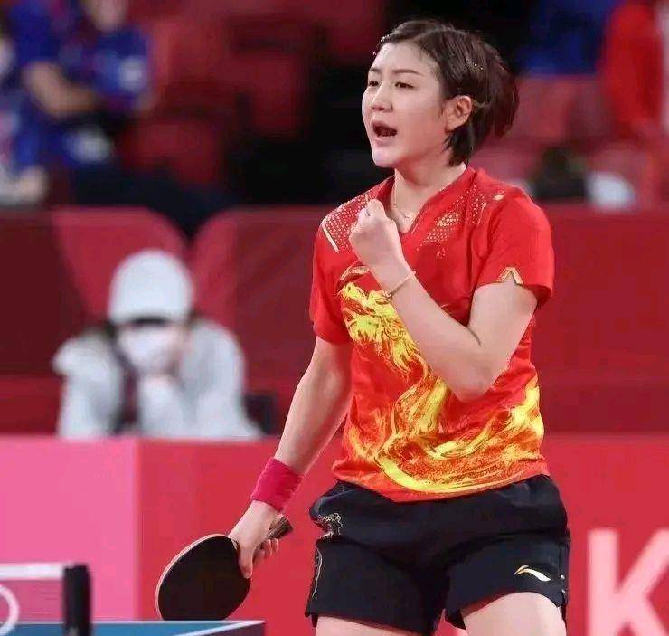 中场佩雷拉 中场佩雷拉