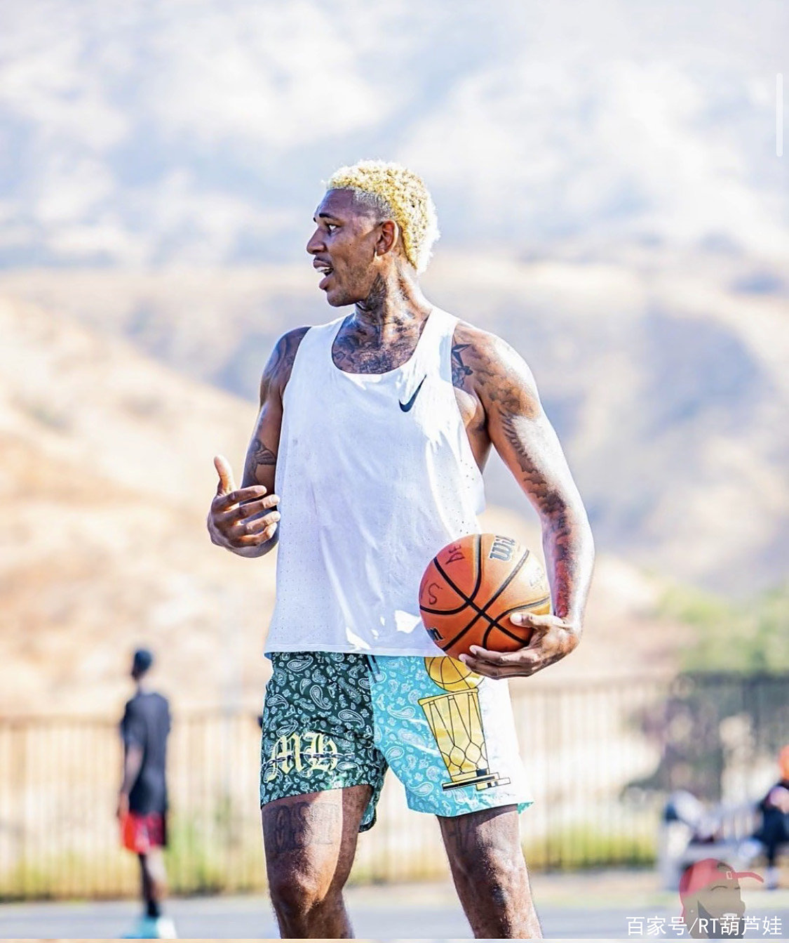 弱侧手递手 弱侧手递手